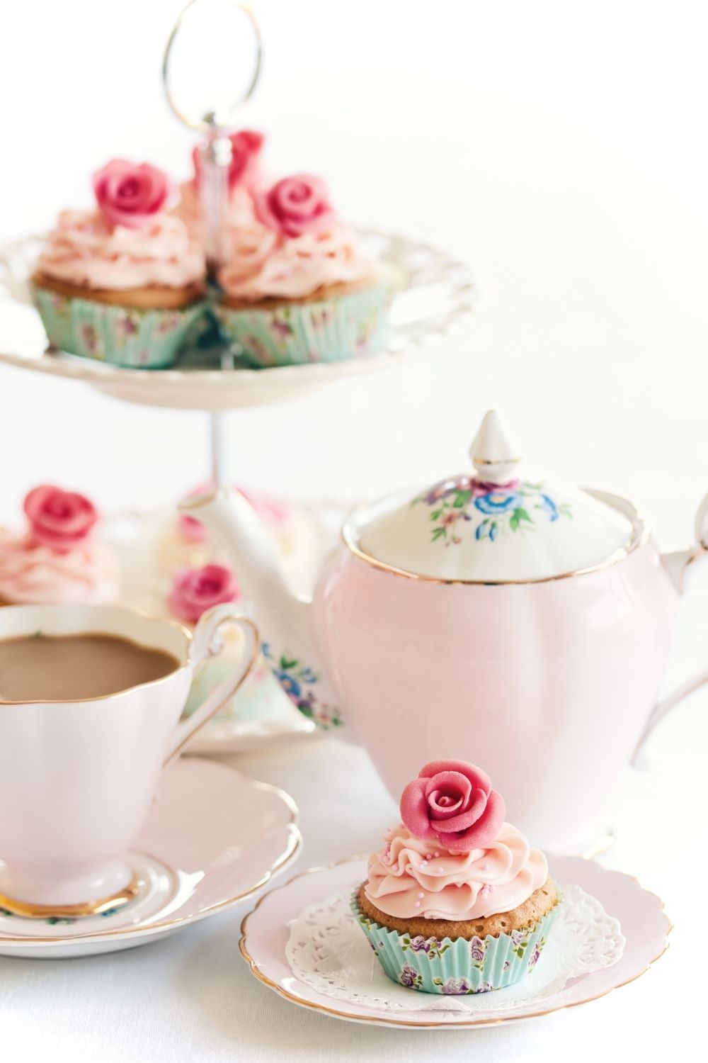 How to plan your own quintessential English afternoon tea party